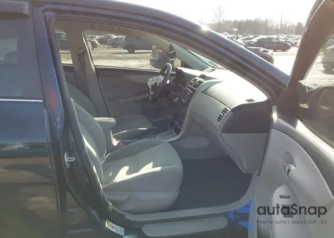 2013 Toyota Corolla Le z USA, uszkodzony, nr VIN 5YFBU4EEXDP129819